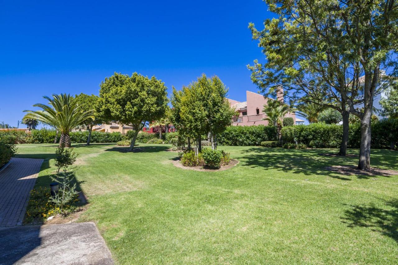 Prado Golf By H Appartement Isla Canela Buitenkant foto